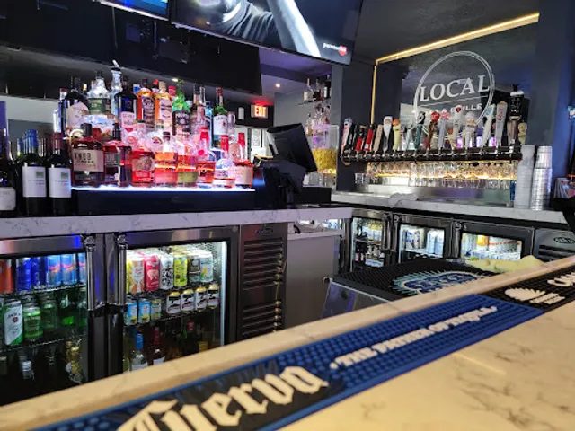 Local Bar & Grille