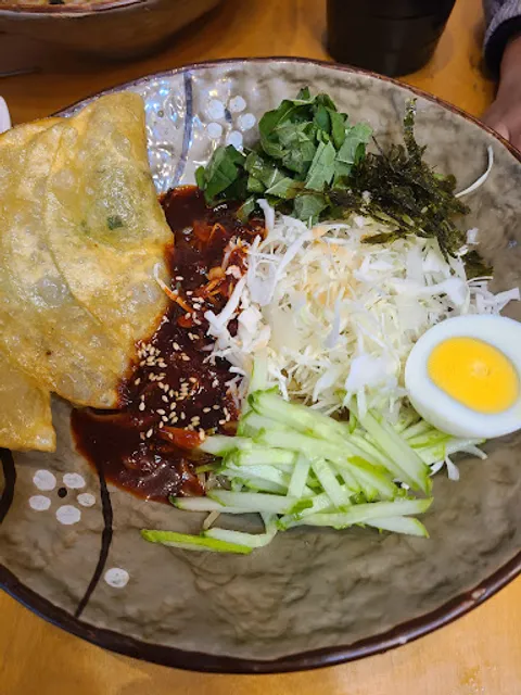 국수나무 수원율전점