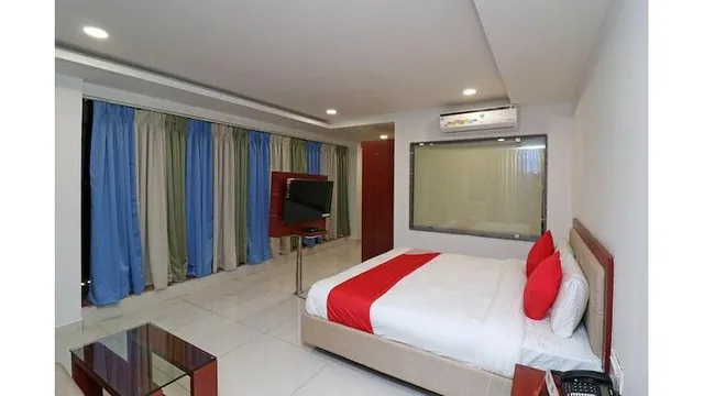 OYO 23636 Slk Nimbus Arcade