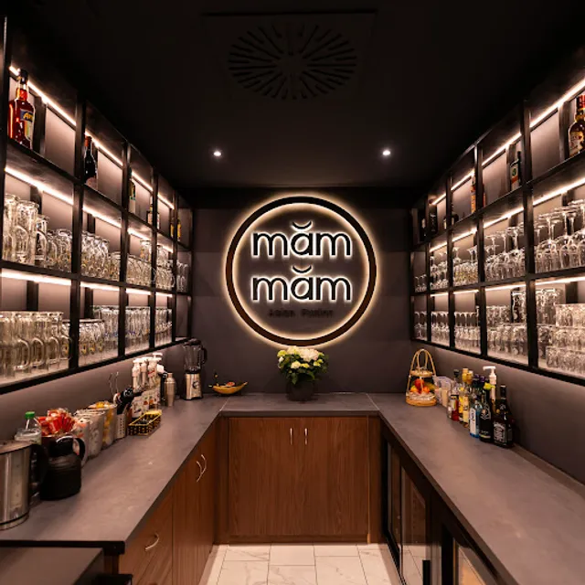 Măm Măm Asian Fusion