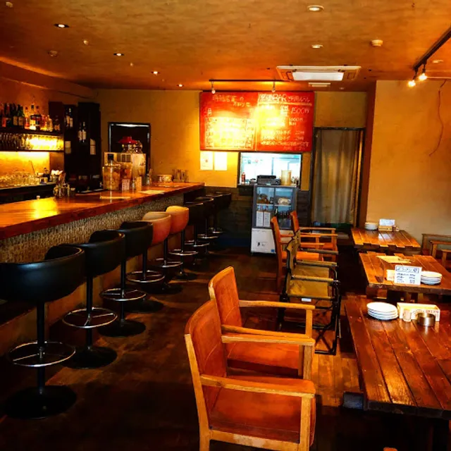 Bar TwoHands(トゥーハンズ)