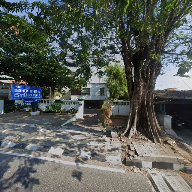 Ciknum spesial bebek goreng madura