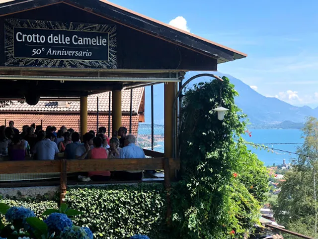 Crotto delle Camelie