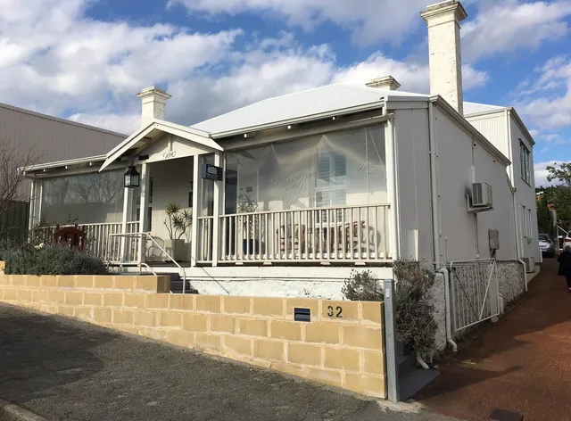 Three Chimneys Bed & Breakfast