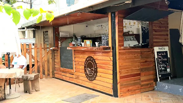 The Beach Club Wailoaloa