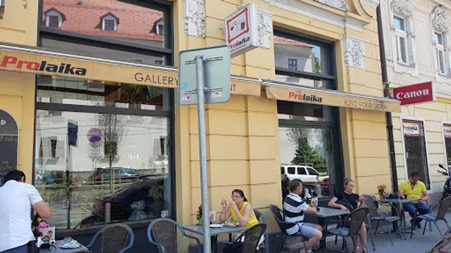 Prolaika gallery restaurant