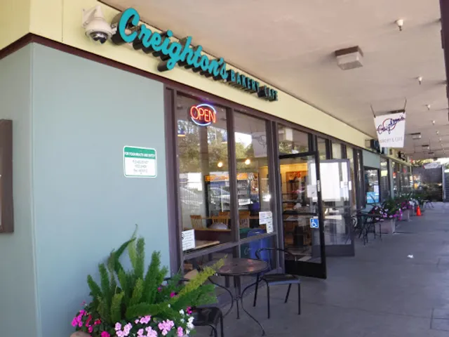 Creighton's Bakery Cafe