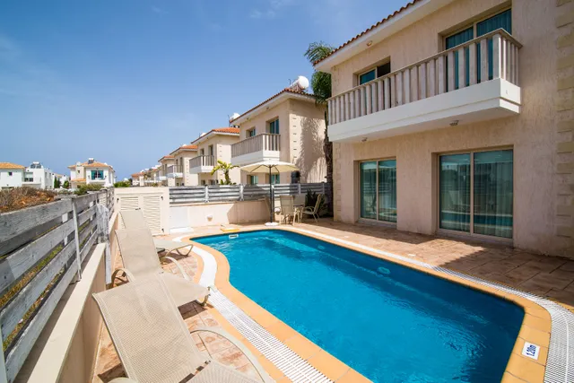 Amadora Luxury Villas