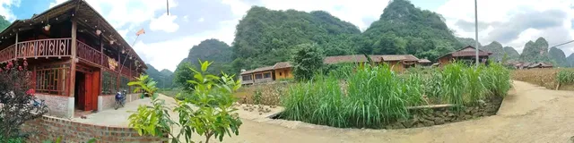 Phia Thắp Village