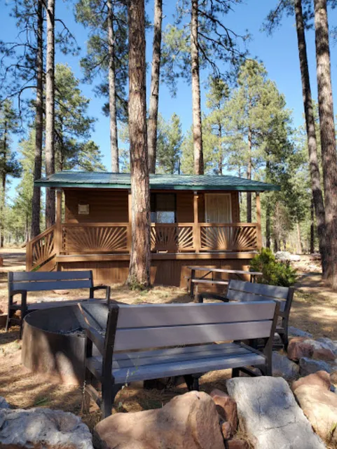 Christopher Creek Cabins