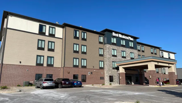 Best Western Plus Lincoln Inn & Suites