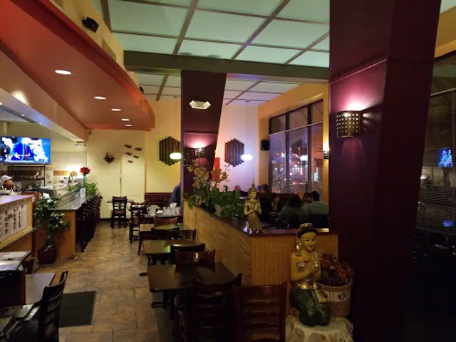 Tree Country Bistro (Thai Food)