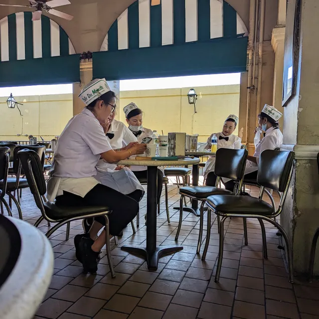 Cafe Du Monde