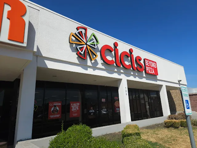 Cicis Pizza