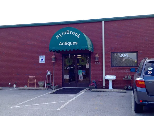 Hylabrook Antique Mall
