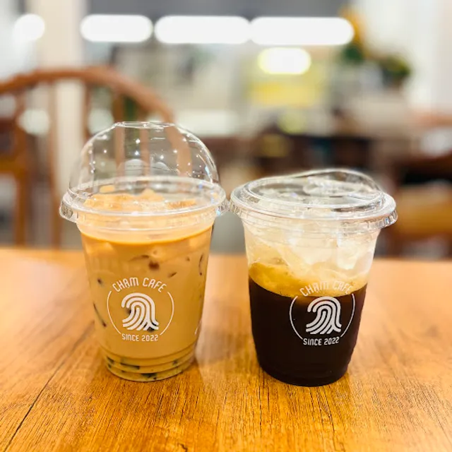 Chạm Cafe (Clean and Roasted Coffee)