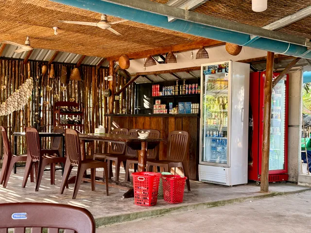 MaLoop cafe and restaurant (Koh Rong)