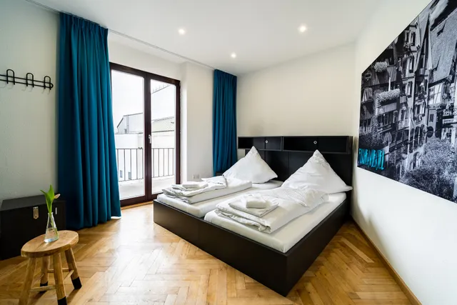 Henriettas Sleeping, Ulm