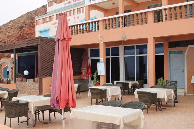 Hostel Beach Club Legzira