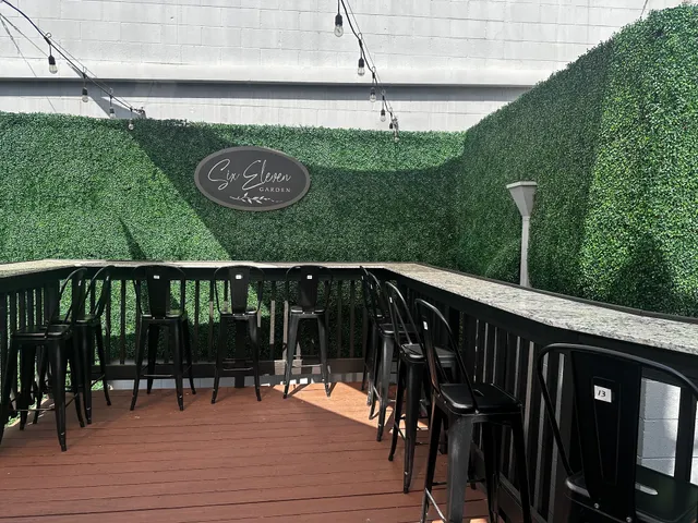 Six Eleven Restaurant & Bar