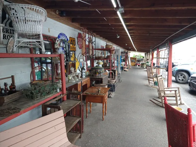 Estate Antiques & Collectibles