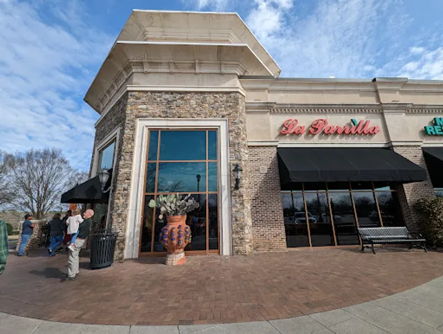 La Parrilla Mexican Restaurant - Newnan, GA