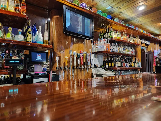Snug Harbor Bar and Grill