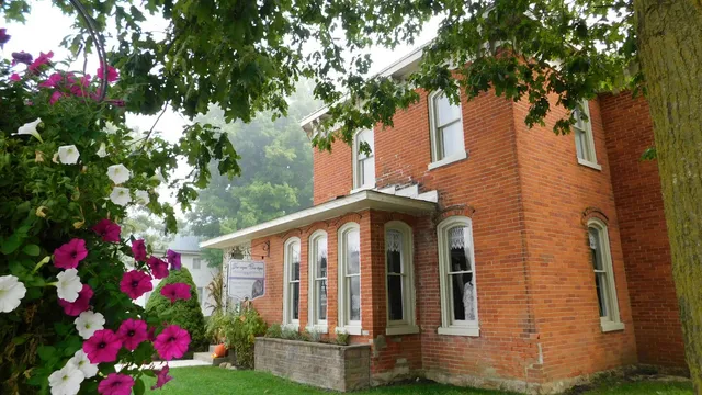 You-nique Bou-tique Shipshewana