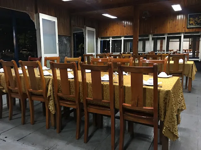 Nha Hàng Sóng Thần