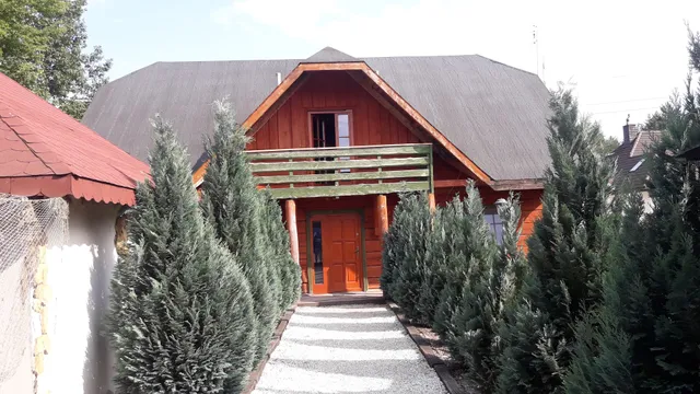 " WYSPA KAMPINOS " AGROTURYSTYKA SOCHACZEW -- SAUNA , JACUZZI , BASEN