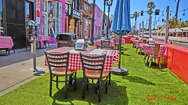 Paisanos Pizza & Pasta