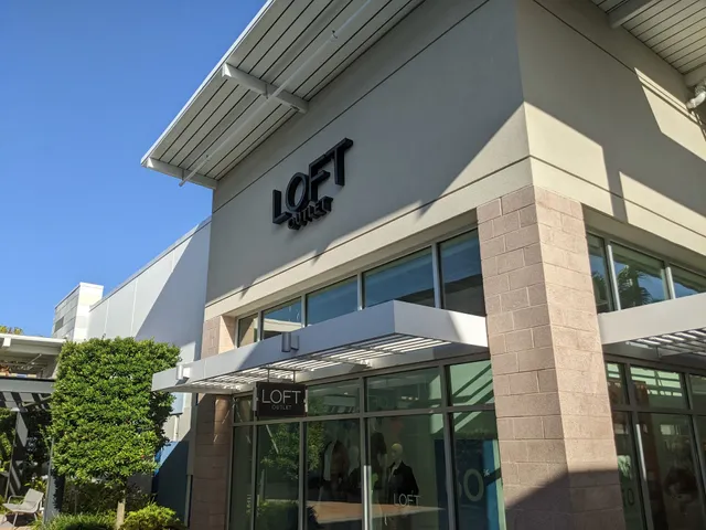 LOFT Outlet