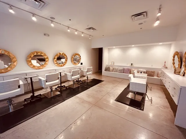 LVS La Vie Med Spas & Salon