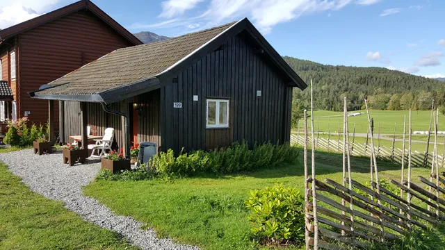 Suigard, Veslestugo/Smia