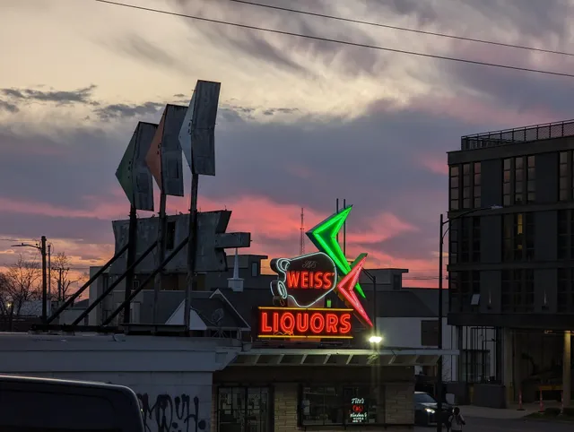 Weiss Drive-In Market