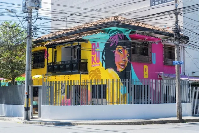 Bakú Laureles Hostel