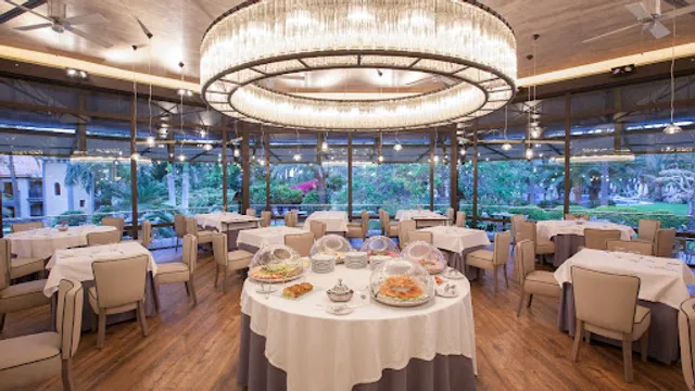 La Toscana By Franco Paratore