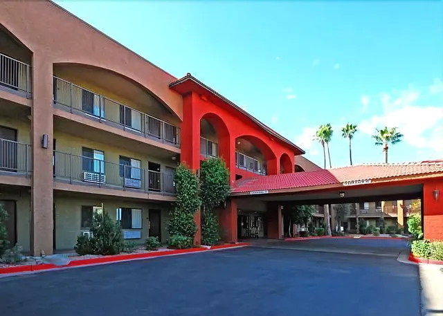 Ocotillo Apartments & Hotel