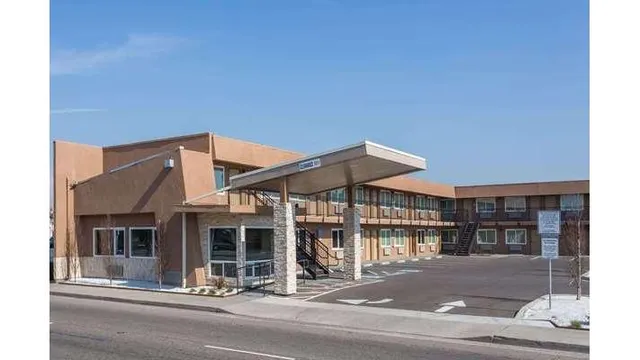 Days Inn by Wyndham Yosemite Area