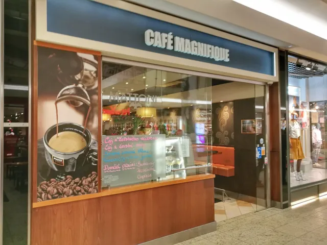 CAFÉ MAGNIFIQUE