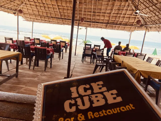 ICE-CUBE Beach Bar & Restaurant