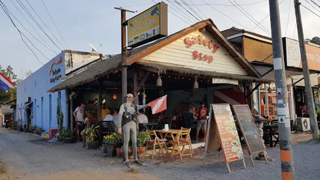 Safety Stop-European and Thai Restaurant&Bar @koh Lanta