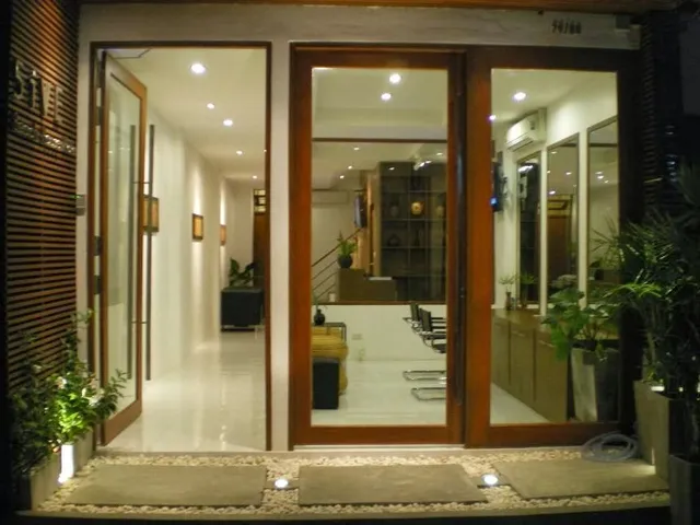 5iVE Beach House Hotel