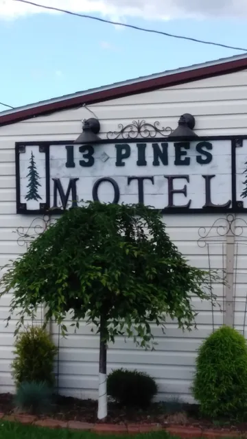 Thirteen Pines Motel