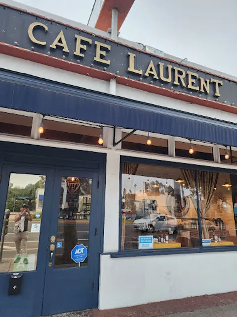 Cafe Laurent