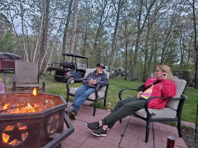 Hardy's Lake in the Woods RV Resort