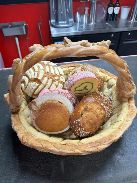 Macario's Bakery & Cafe