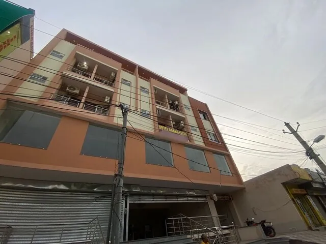 Collection O Hotel Grand Lotus