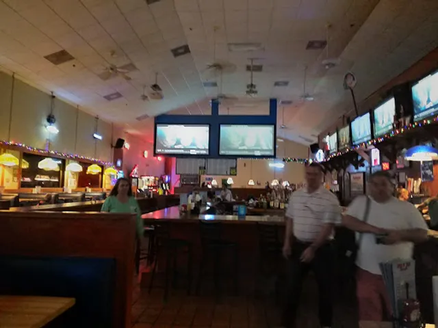 Mugs N' Jugs family grille