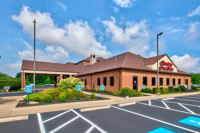 Hampton Inn & Suites Cleveland-Airport/Middleburg Heights